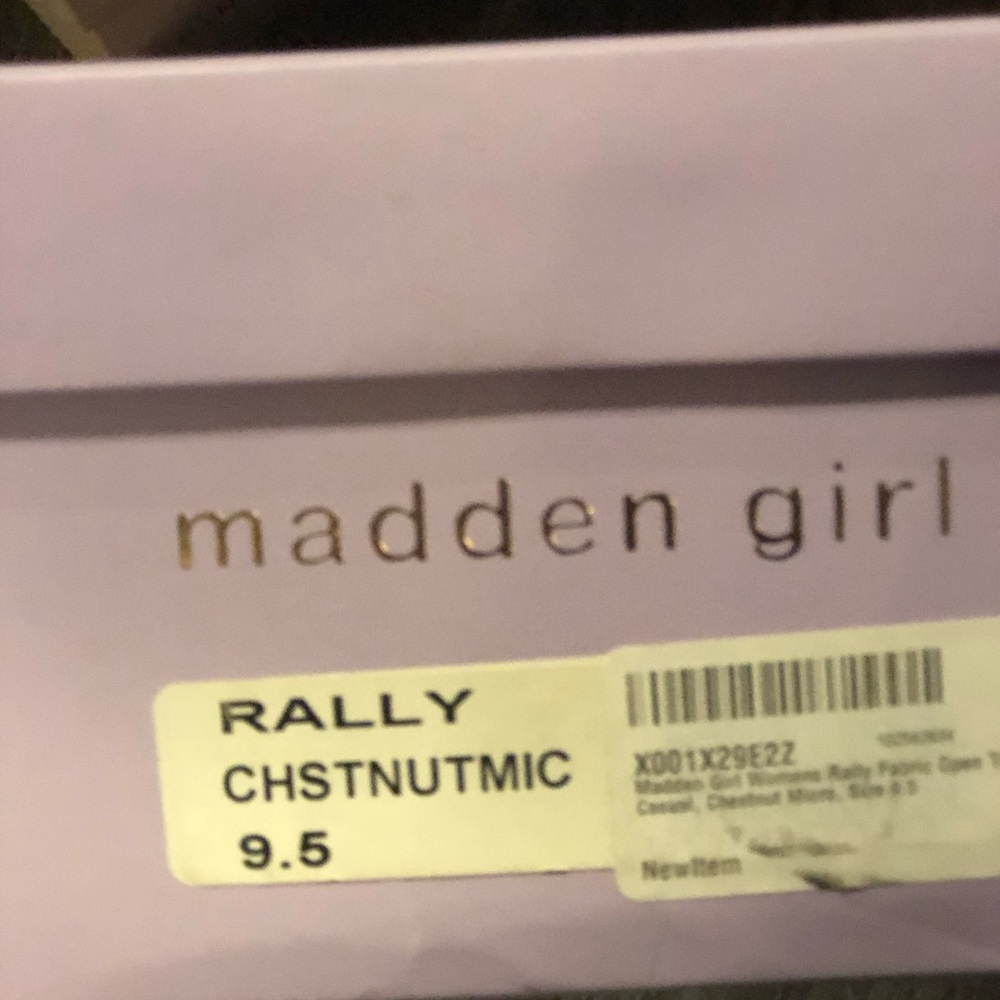 Madden Girl Sandles